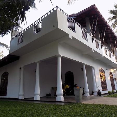 Prosperity Villa Negombo Exterior photo