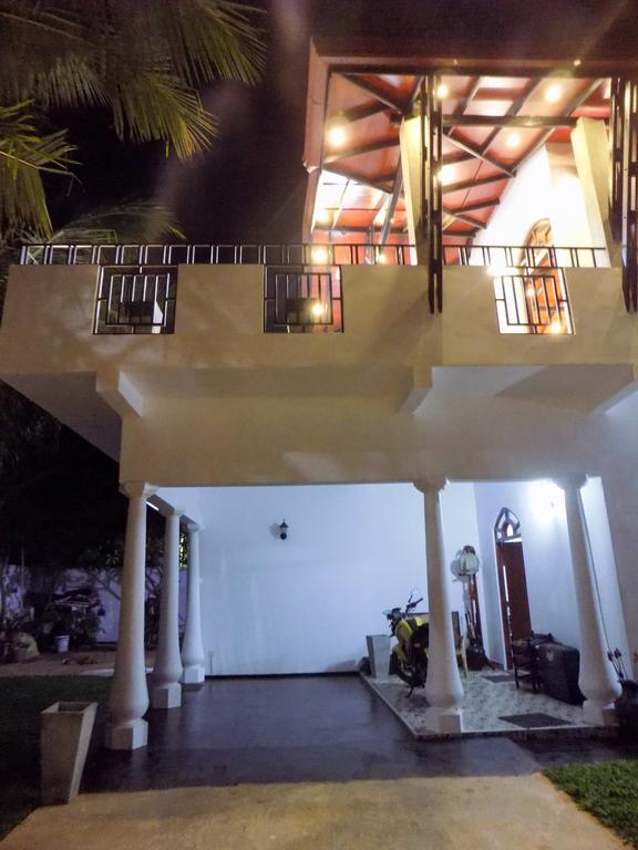Prosperity Villa Negombo Exterior photo