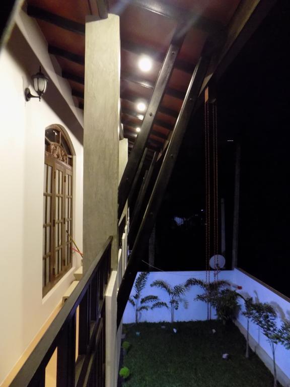 Prosperity Villa Negombo Exterior photo